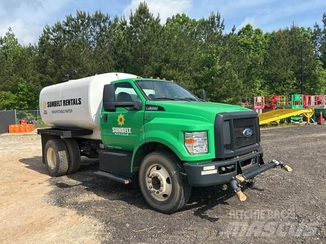 Ford F-650 صهاريج مياه