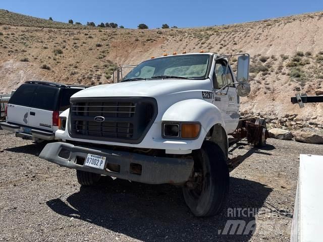 Ford F-650 كابينة والداخلية