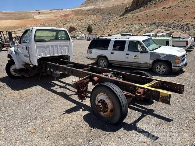 Ford F-650 كابينة والداخلية