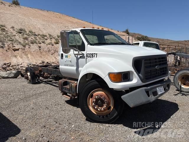 Ford F-650 كابينة والداخلية