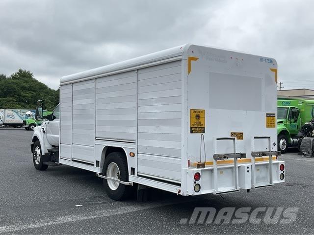 Ford F-650 شاحنات نقل المشروبات