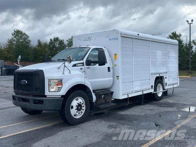 Ford F-650 شاحنات ذات هيكل صندوقي