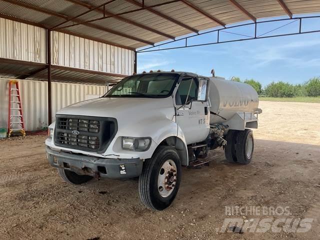 Ford F-650 صهاريج مياه