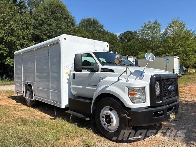 Ford F-650 شاحنات نقل المشروبات
