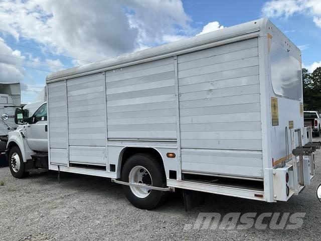 Ford F-650 شاحنات نقل المشروبات