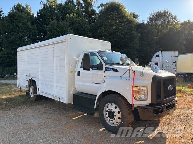 Ford F-650 شاحنات نقل المشروبات