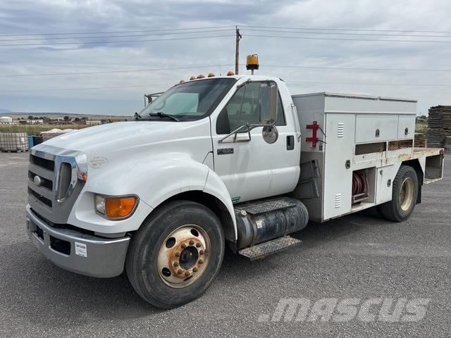 Ford F-650 شاحنات خفيفة/مفصلية الجوانب