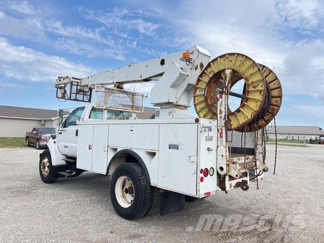 Ford F-650 المنصات الهوائية المثبتة على شاحنة