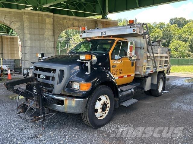 Ford F-650 حراثات ونصول الجليد