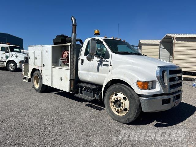 Ford F-650 شاحنات خفيفة/مفصلية الجوانب