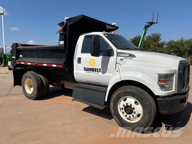Ford F-650 شاحنات قلابة