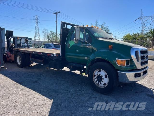 Ford F-650 شاحنات مسطحة/مفصلية الجوانب
