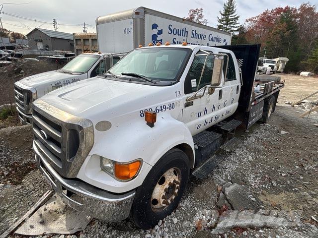 Ford F-650 شاحنات مسطحة/مفصلية الجوانب