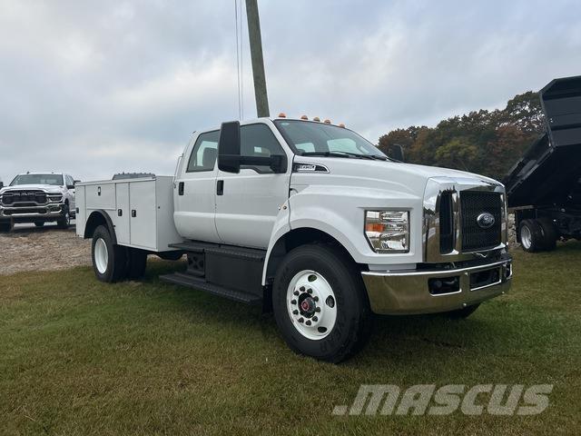 Ford F-650 شاحنات خفيفة/مفصلية الجوانب