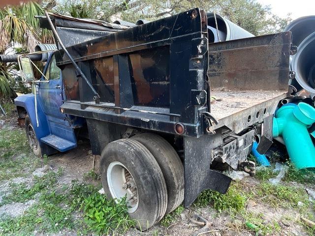 Ford F-700 شاحنات قلابة