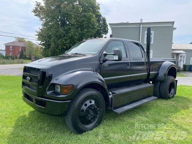 Ford F-750 أخرى