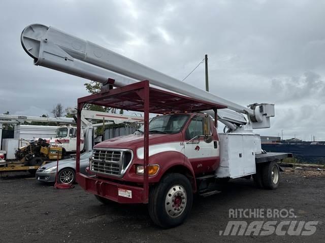 Ford F-750 المنصات الهوائية المثبتة على شاحنة