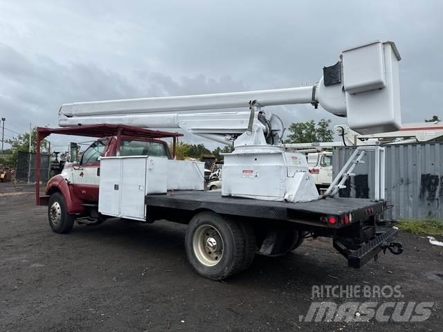 Ford F-750 المنصات الهوائية المثبتة على شاحنة