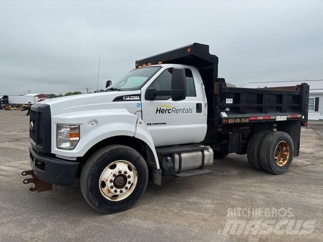 Ford F-750 شاحنات قلابة