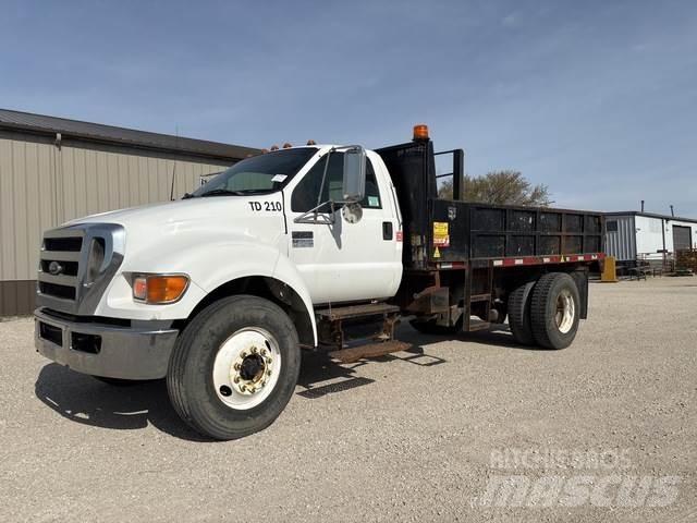 Ford F-750 شاحنات قلابة