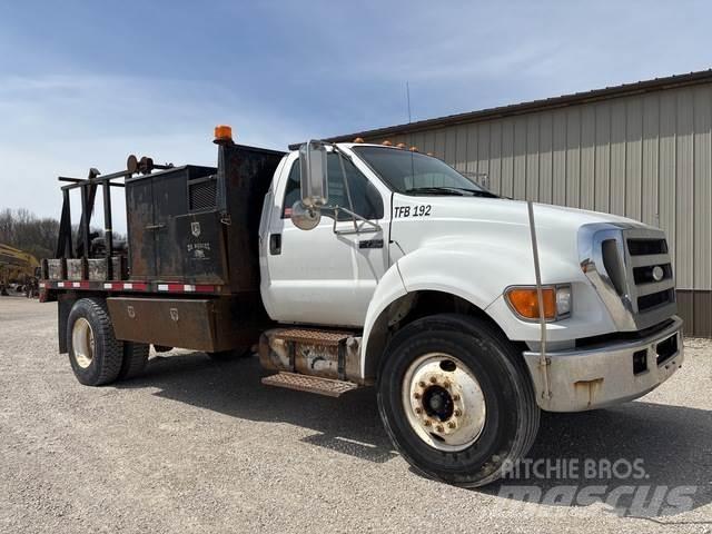 Ford F-750 أخرى