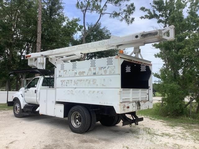 Ford F-750 المنصات الهوائية المثبتة على شاحنة