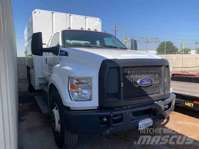 Ford F-750 شاحنات نقل ألواح الخشب