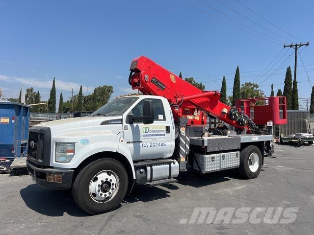 Ford F-750 شاحنات أخرى