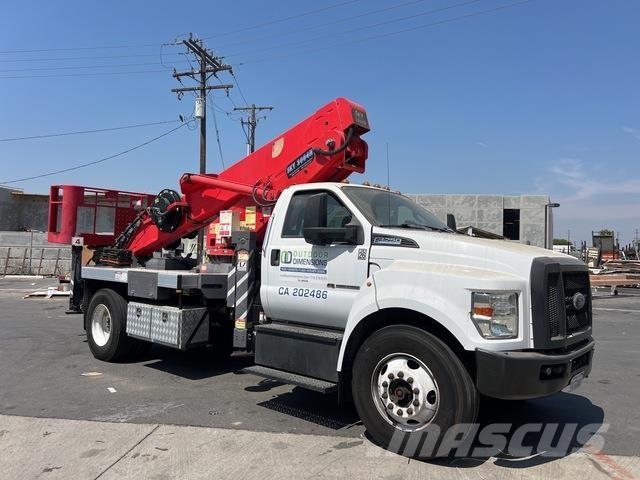 Ford F-750 شاحنات أخرى