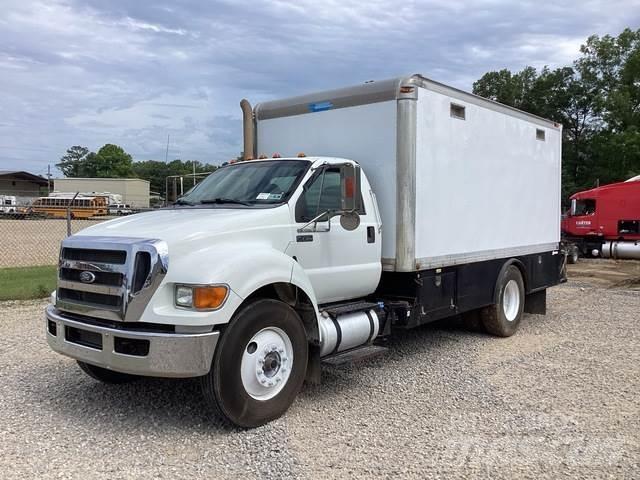 Ford F-750 أخرى