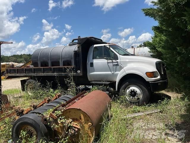 Ford F-750 أخرى