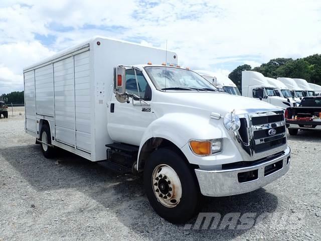 Ford F-750 شاحنات نقل المشروبات