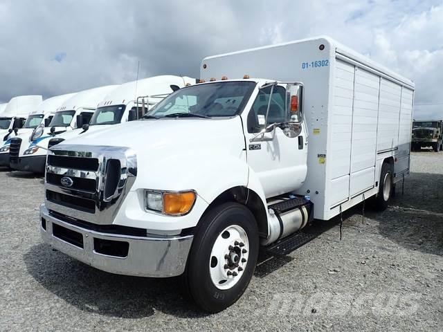 Ford F-750 شاحنات نقل المشروبات