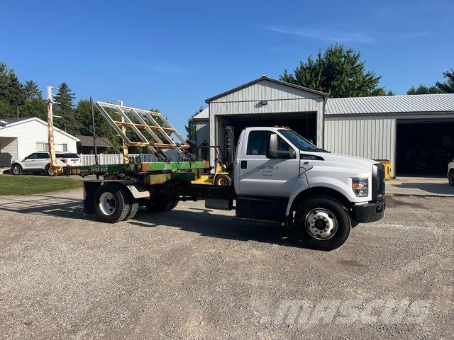 Ford F-750 كابينة والداخلية