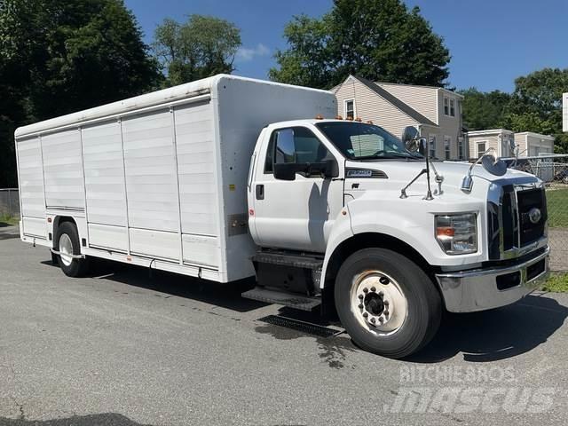 Ford F-750 شاحنات نقل المشروبات