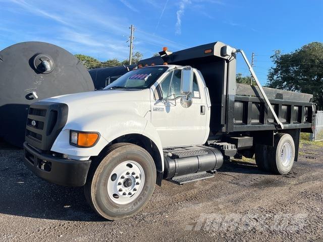Ford F-750 شاحنات قلابة