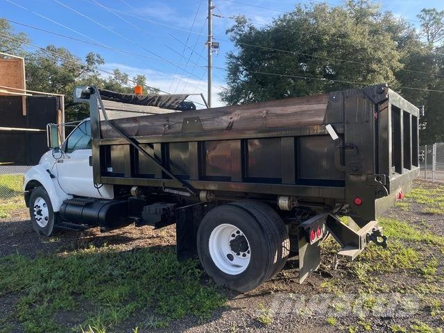Ford F-750 شاحنات قلابة