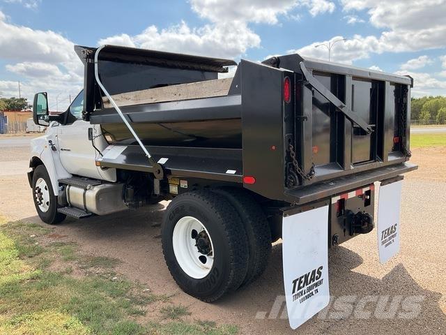 Ford F-750 شاحنات قلابة