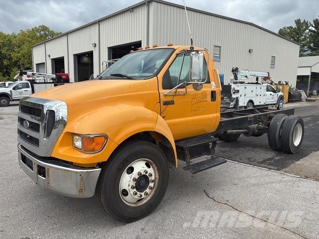 Ford F-750 كابينة والداخلية
