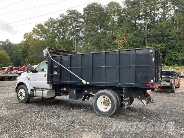 Ford F-750 شاحنات قلابة