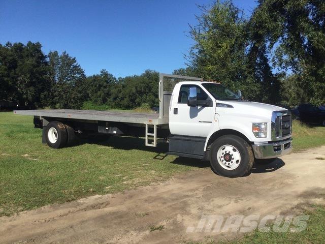 Ford F-750 شاحنات مسطحة/مفصلية الجوانب