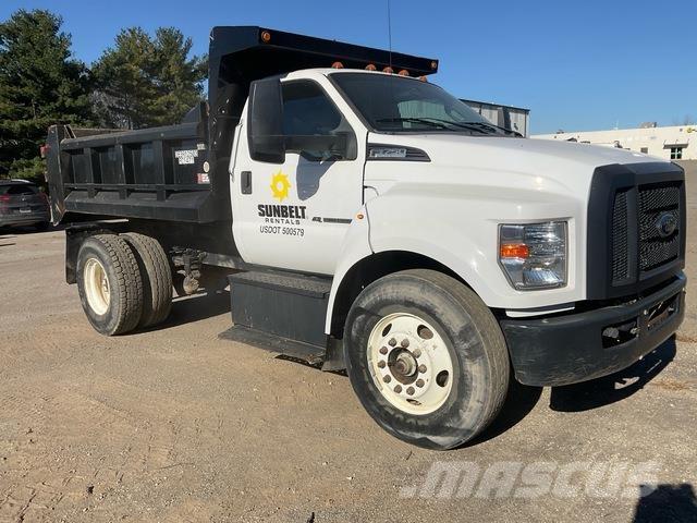 Ford F-750 شاحنات قلابة