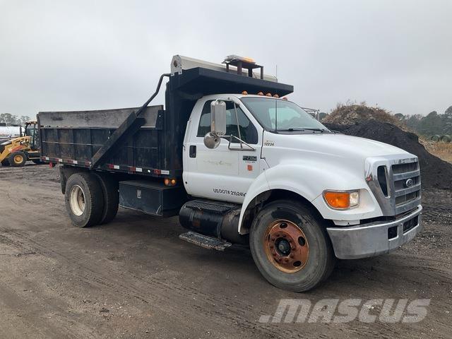Ford F-750 شاحنات قلابة