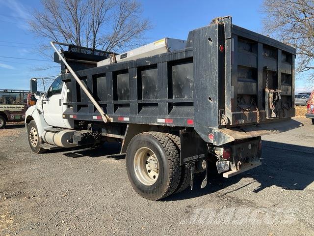 Ford F-750 شاحنات قلابة