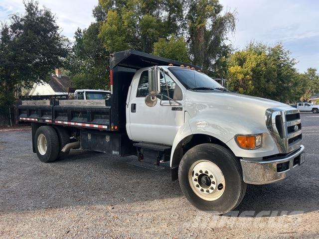 Ford F-750 شاحنات قلابة