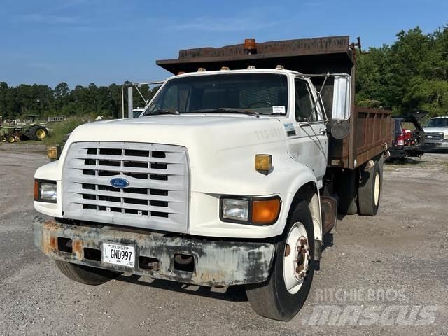 Ford F-800 شاحنات قلابة