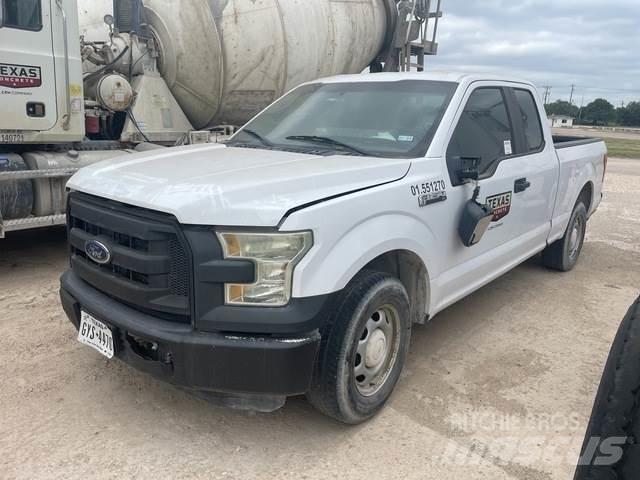 Ford F150 أخرى