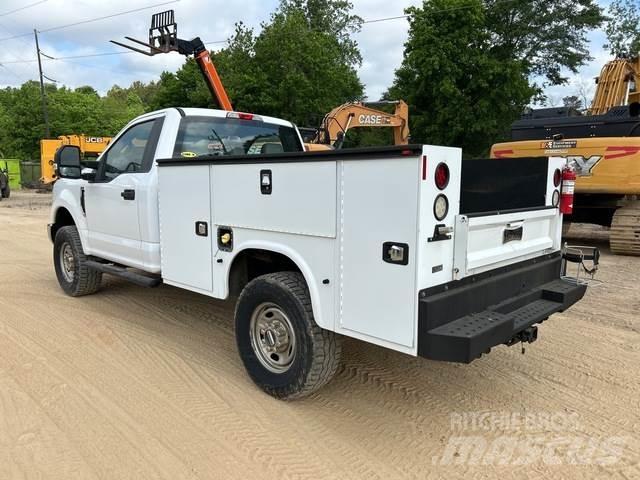 Ford F250 شاحنات خفيفة/مفصلية الجوانب