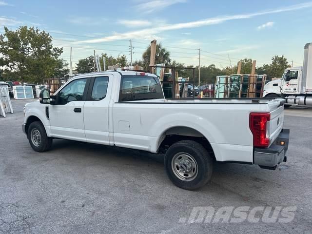 Ford F250 أخرى