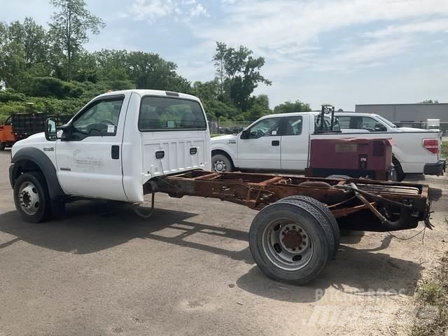 Ford F450 كابينة والداخلية
